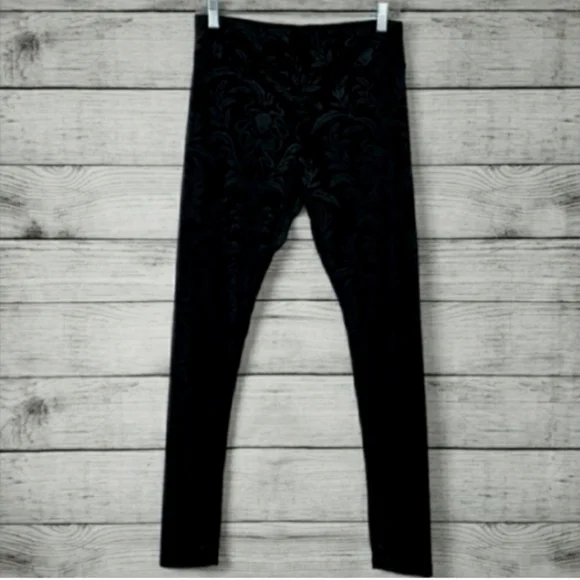 Black Velour Damask Jacquard Stretchy Leggings - Picture 2 of 4